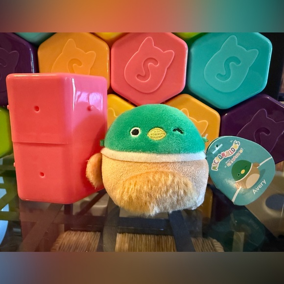 AVERY Squishmallows Mallard Duck Micromallows 2.5" NWT Plush- S1 - Picture 2 of 3